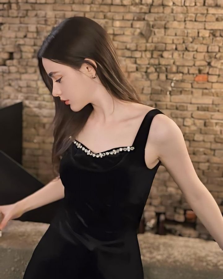 Cute Girl Pic, Images and Photos
