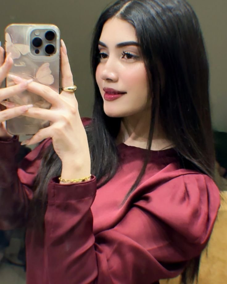 Cute Girl Pic, Images and Photos