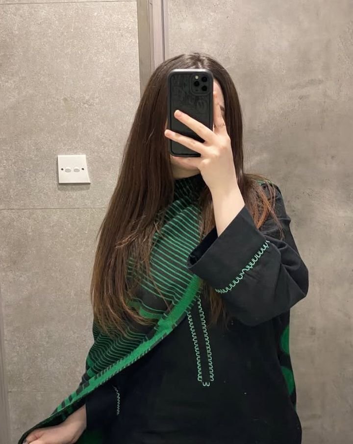 Mirror Selfie DP, Images and Photos