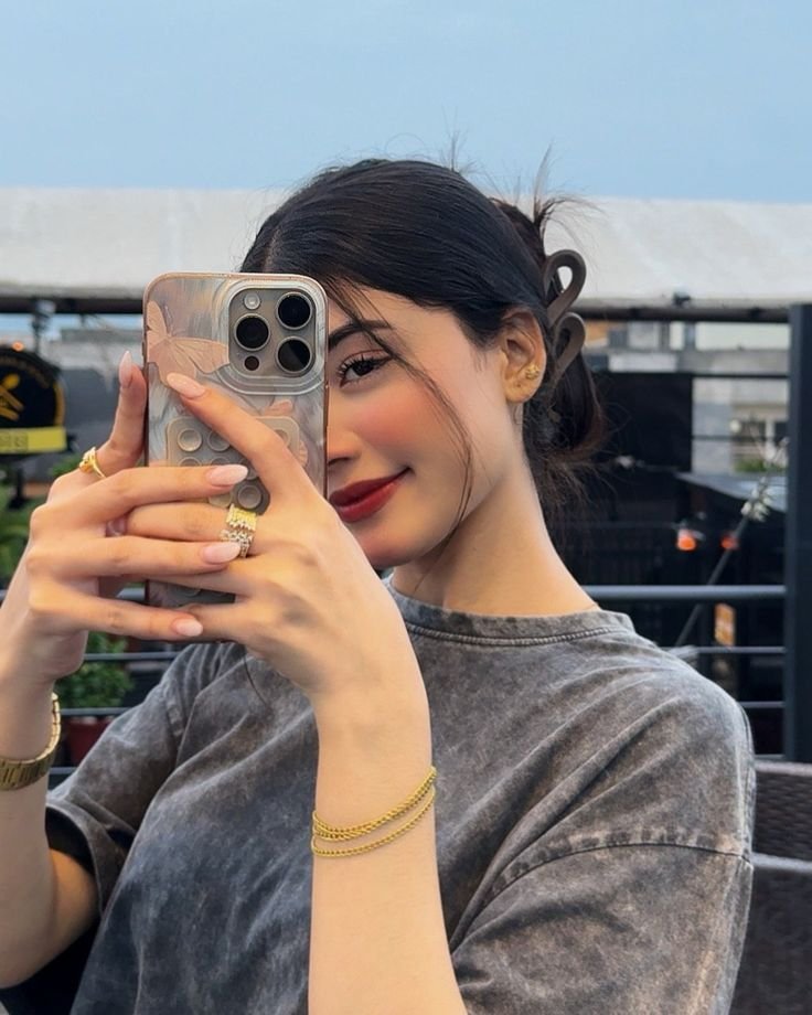 Instagram DP for Girls & Boys