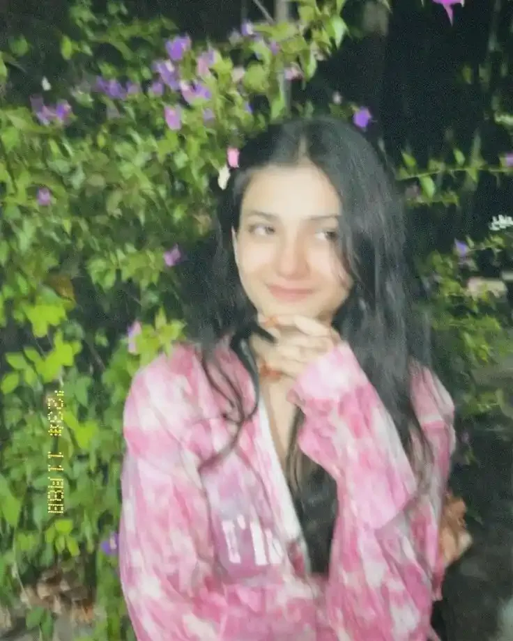 WhatsApp DP Images for Boys & Girls