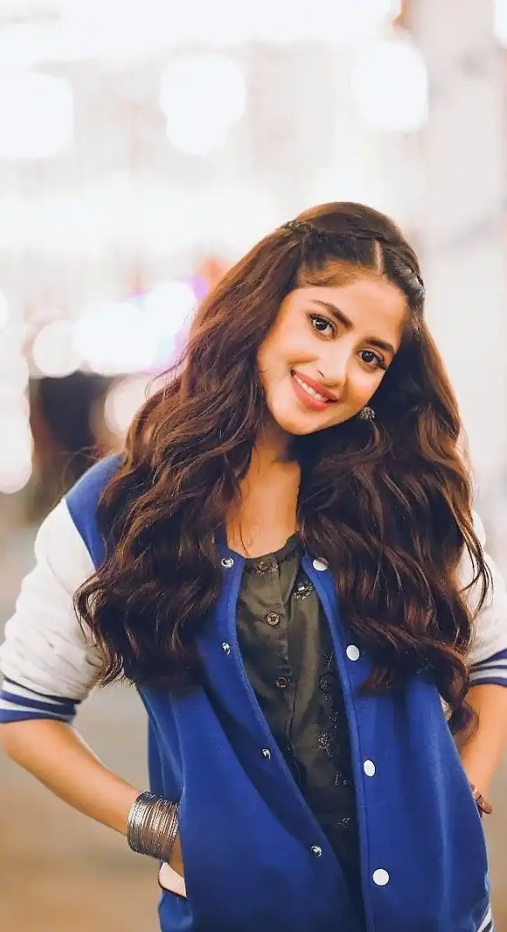 Cute Girl Pic, Images and Photos