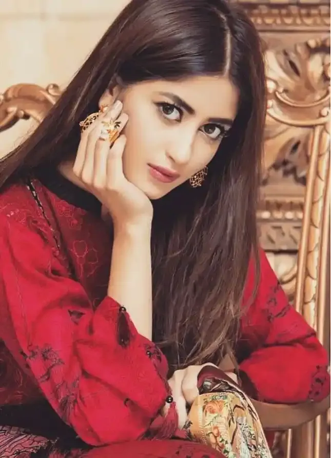 Cute Girl Pic, Images and Photos