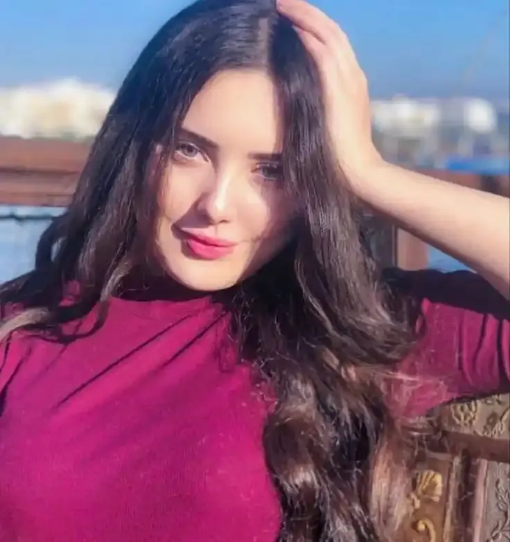 Cute Girl Pic, Images and Photos