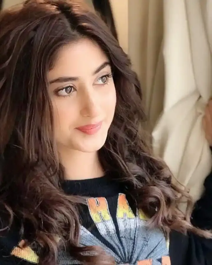 Cute Girl Pic, Images and Photos