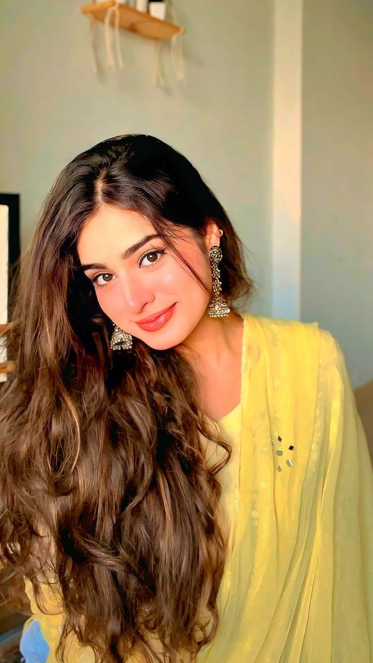 Cute Girl Pic, Images and Photos