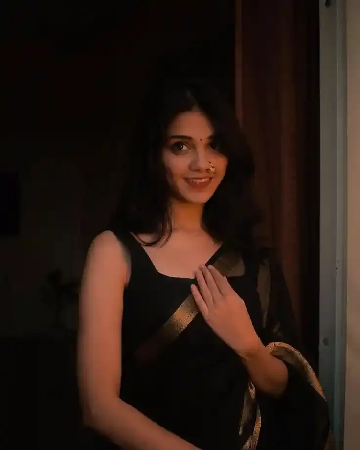 Instagram DP for Girls & Boys