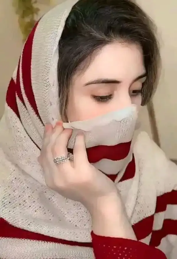 Mask Girl DP, Photos and Images