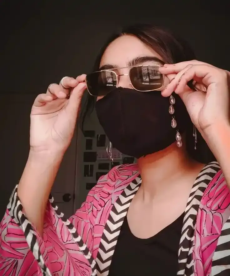 Mask Girl DP, Photos and Images
