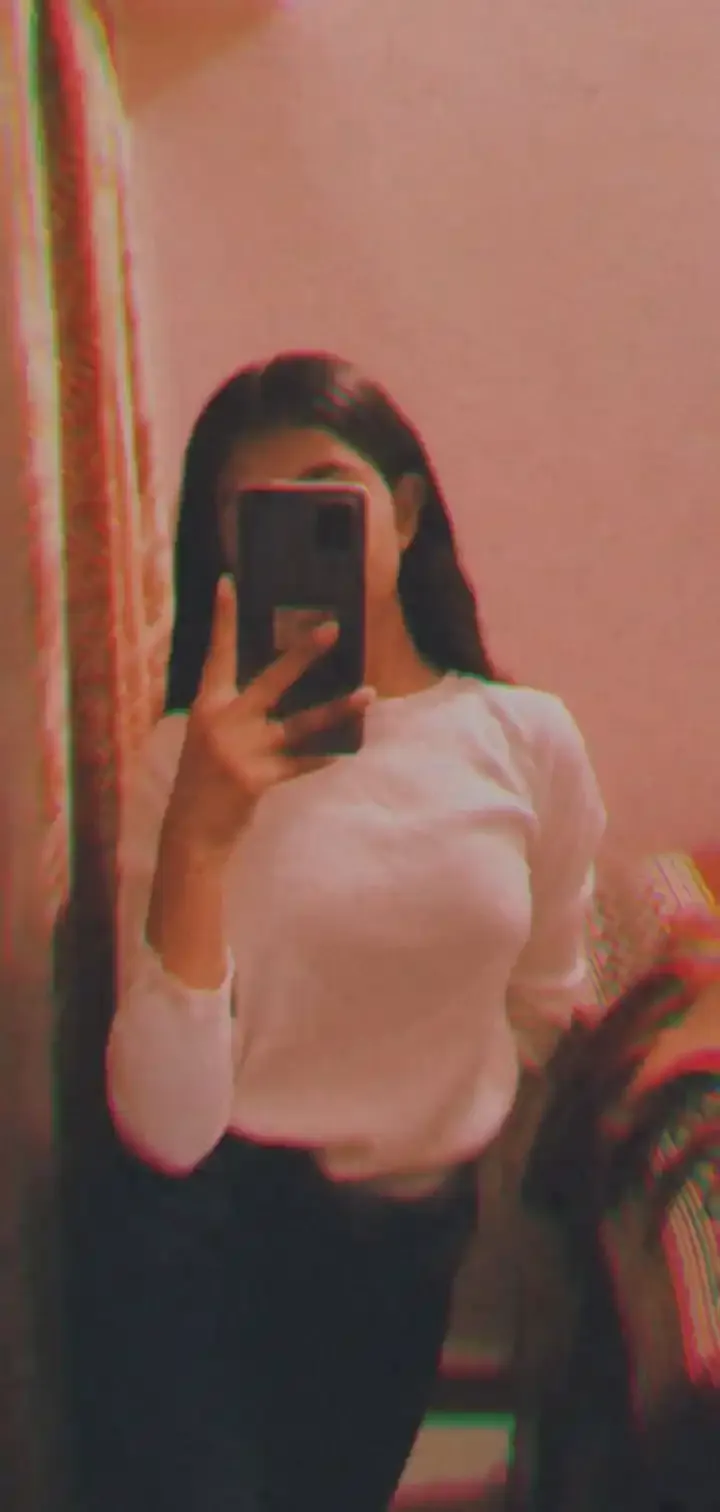 Mirror Selfie DP, Images and Photos