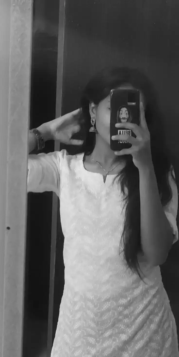 Mirror Selfie DP, Images and Photos